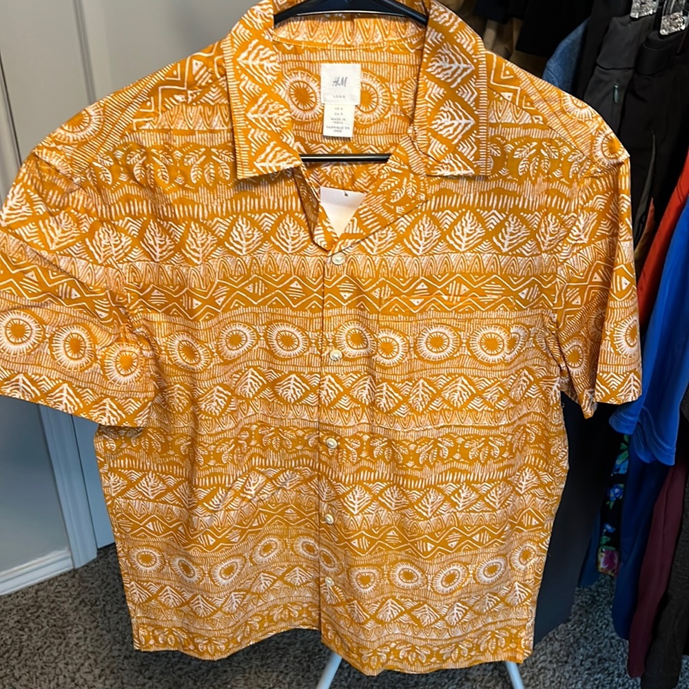 NWT H&M Short Sleeve Button Down Shirt